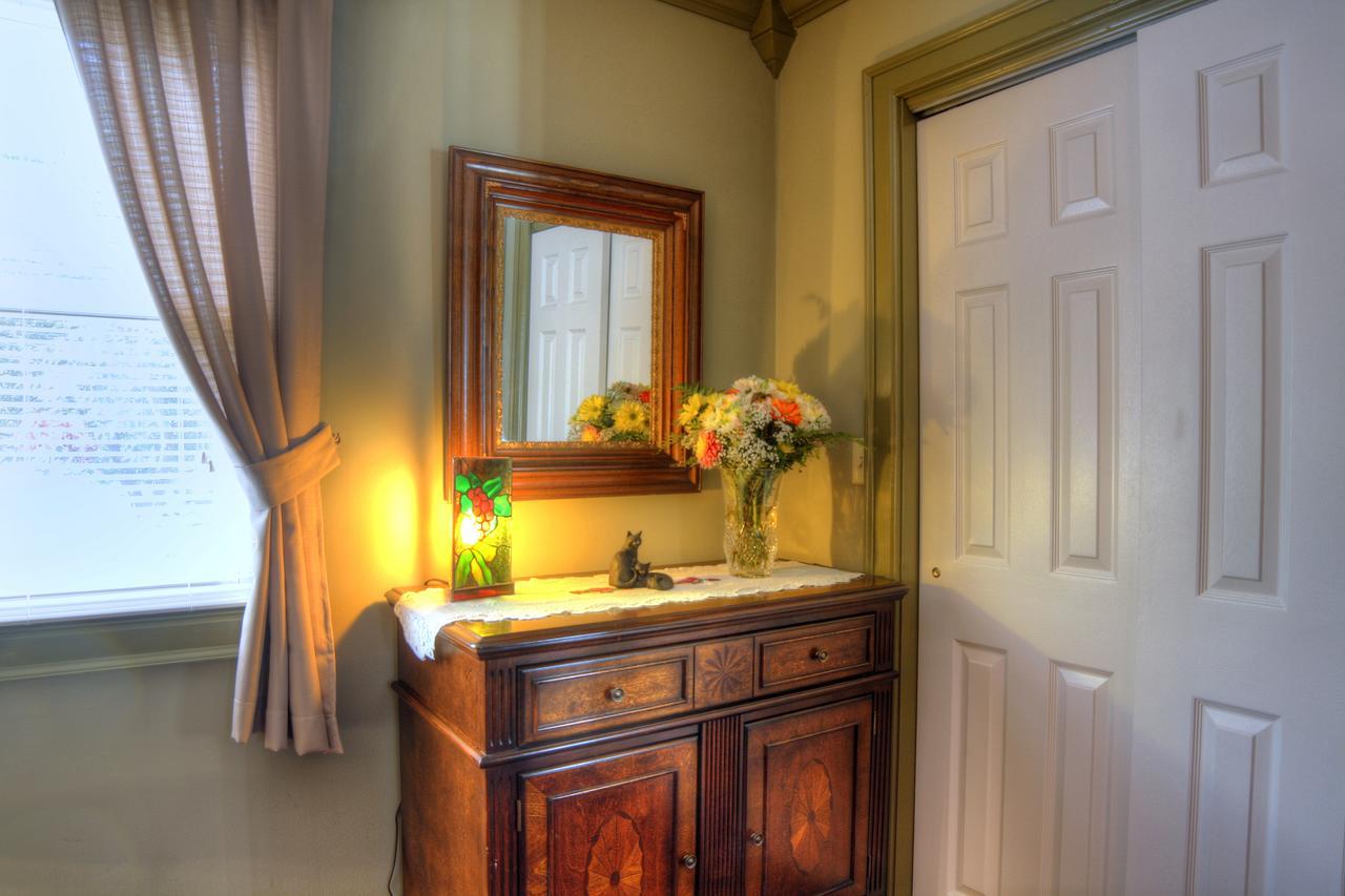 Los Gatos Bed & Breakfast Penn Yan Exterior foto
